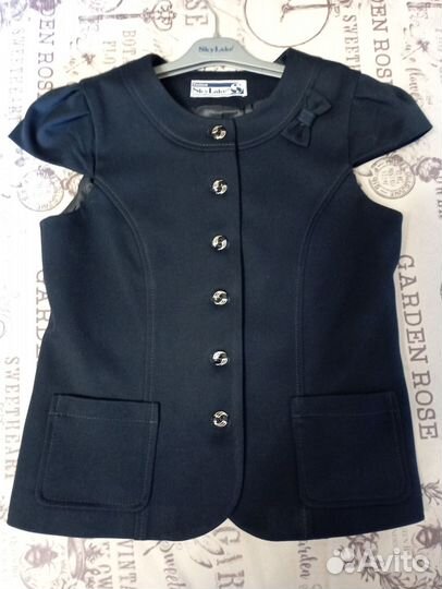 Школьный жакет д/д рост 146+в подарок белая блузка