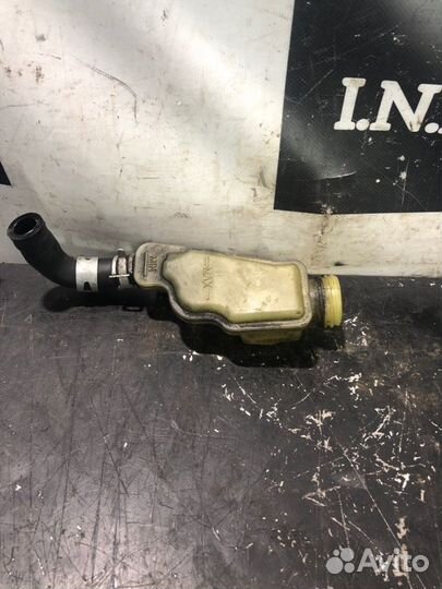 Бачок гидроусилителя Mazda 3 Bk 2.0 2003-2009