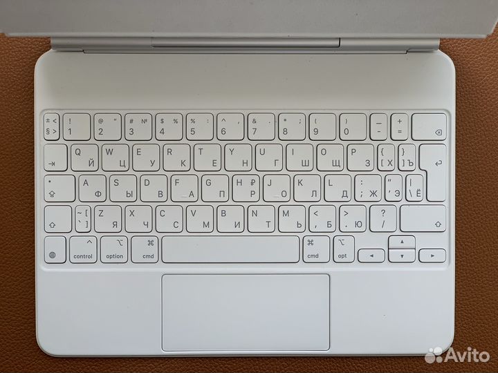 iPad Pro 11 M1 (2021) LTE + Keyboard + Folio