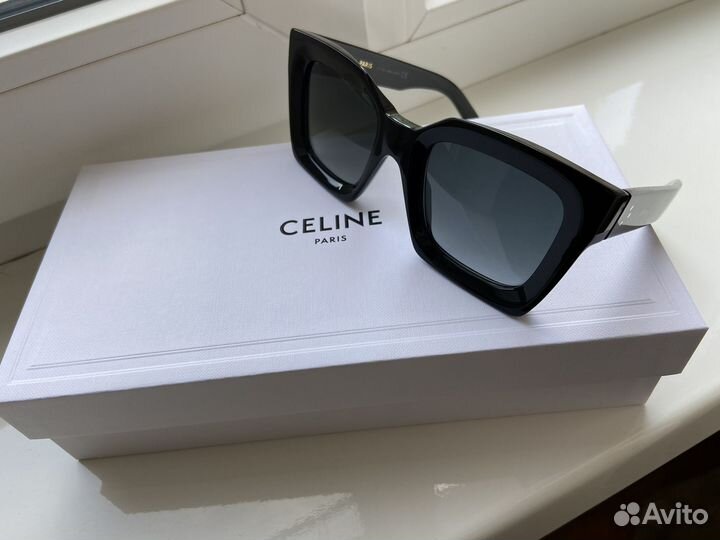 Солнцезащитные очки