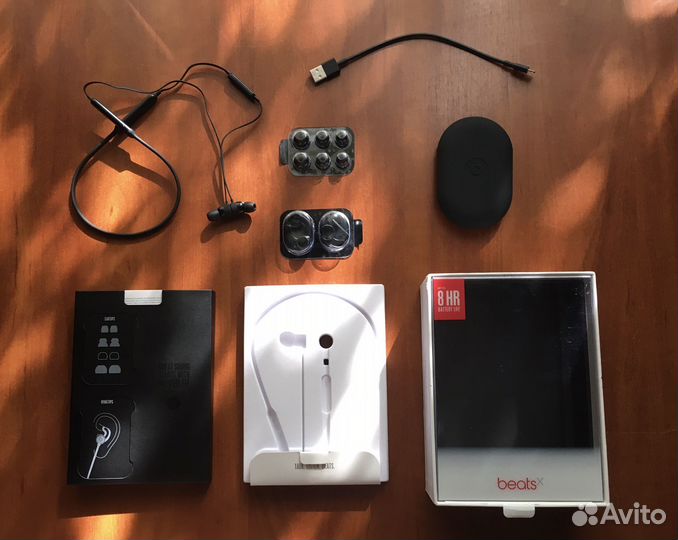 Беспроводные наушники BeatsX