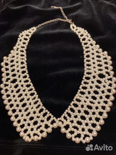 Воротник из бусин под жемчуг
