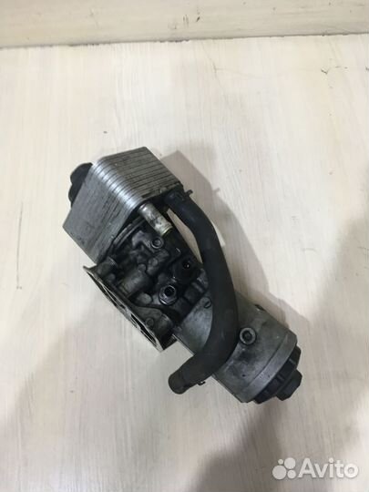 Корпус масляного фильтра VAG Ауди А6 С6 VW 2.0 TDI