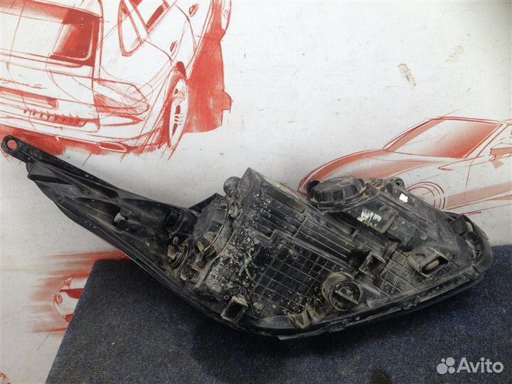 Фара левая Kia Ceed (2012-2018)