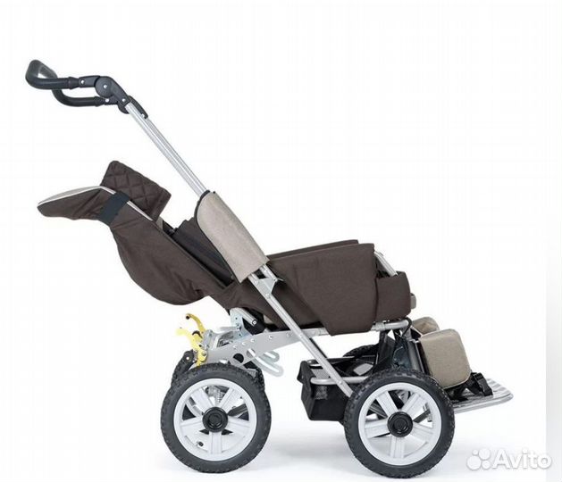 Прогулочная инвалидная коляска