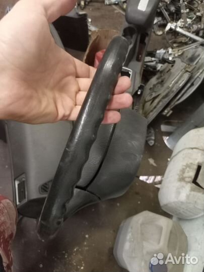 Руль с подушкой на Nissan Primera P10