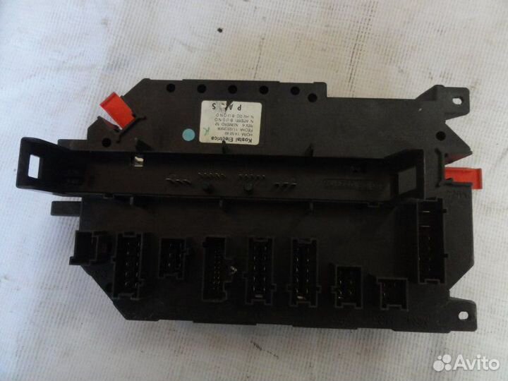 Блок предохранителей передний Mercedes-Benz S