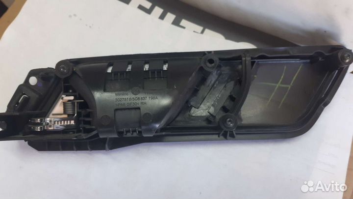 Внутренняя правая ручка открывания двериWV jetta 6