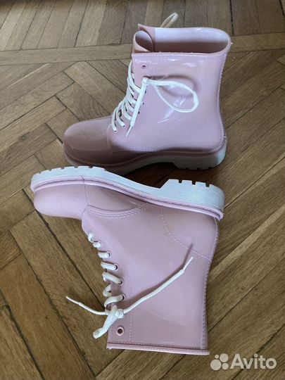 Резиновые ботинки