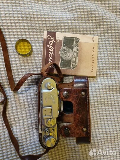 Пленочный фотоаппарат зенит