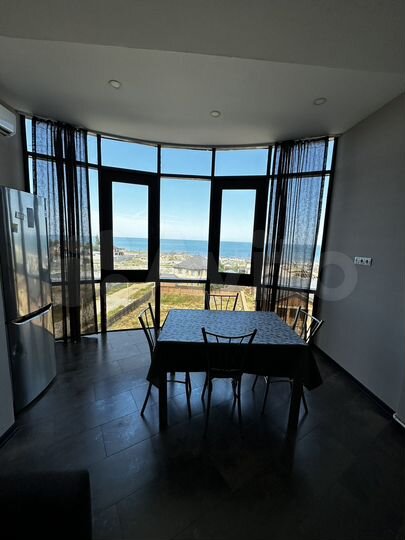 2-к. квартира, 80 м², 6/10 эт.