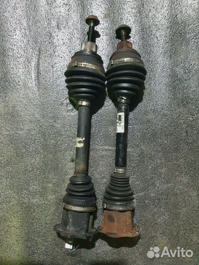 Привод передний левый- правый audi q5 8R