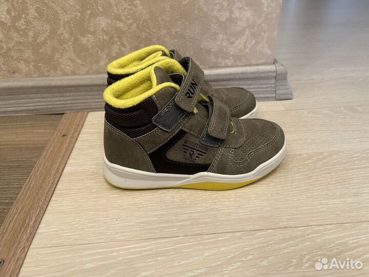 Новые ботинки демисезонные для мальчика 27 размер