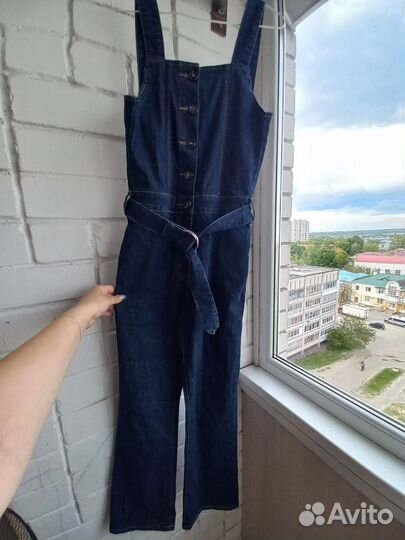 Комбинезон джинсовый