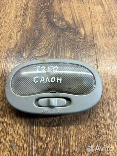 Плафон подсветки салона Chevrolet Aveo седан 1