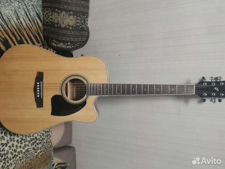 Электроаккустическая гитара