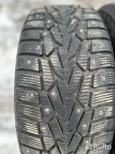 Nokian Tyres Hakkapeliitta 7 215/55 R17 98T