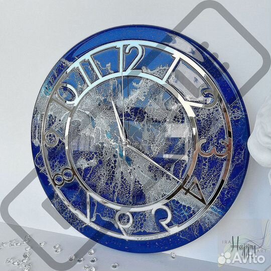 Часы настенные из эпоксидной смолы