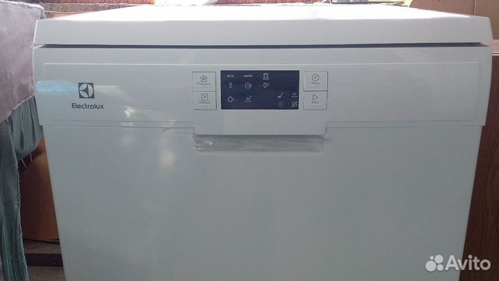 Посудомоечная машина Electrolux