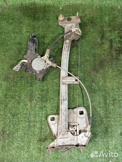 Стеклоподъемник электр. задний левый Toyota Sprint