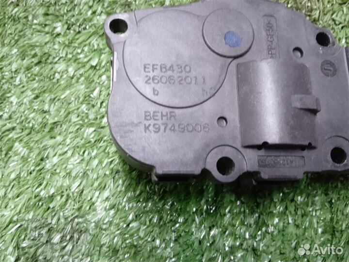 Моторчик заслонки печки Audi A4 (B8) 2007-2015