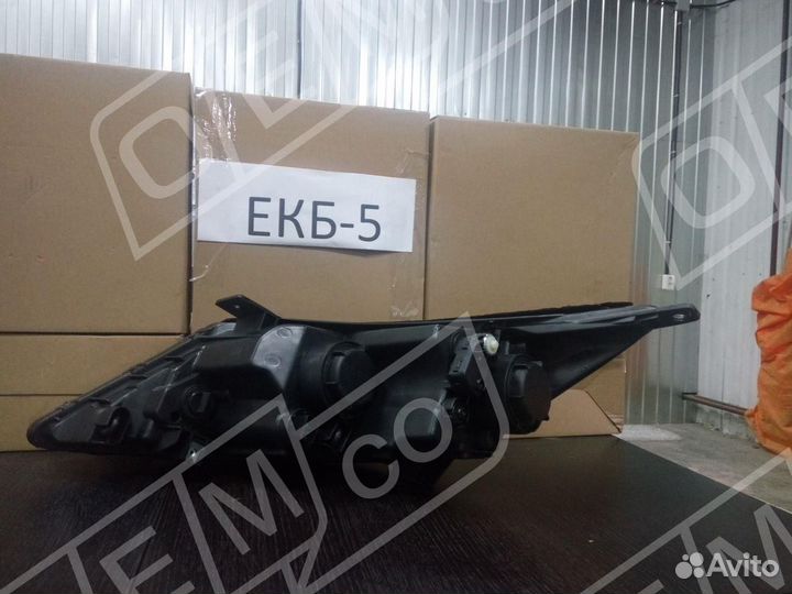 Фара правая Kia Sportage