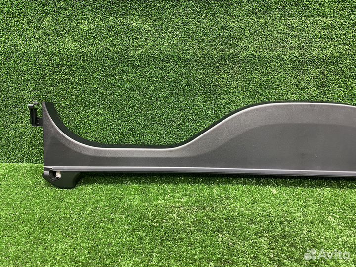 Накладка люка задняя BMW X7 G07