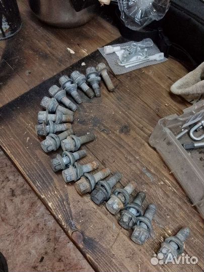 Болты для колес