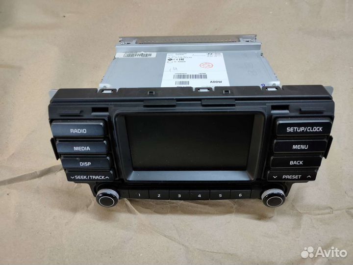 Штатная магнитола на kia rio 4 с рамкой