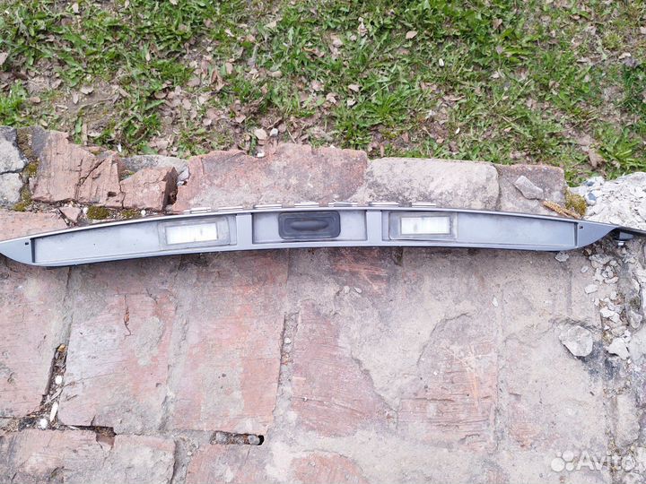 Молдинг на багажник Рено флюенс