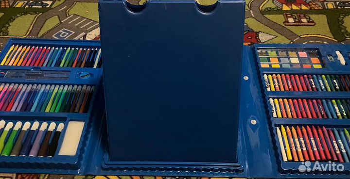 Набор для рисования в чемоданчике