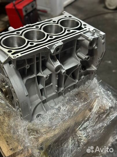 Шорт-блок Мерседес 1.8 турбо бу 271860