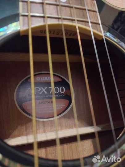 Гитара yamaha apx 700 II BL