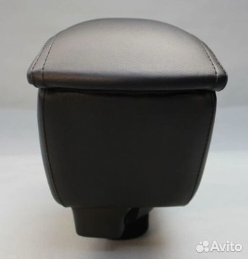 Подлокотник на Хендай Солярис