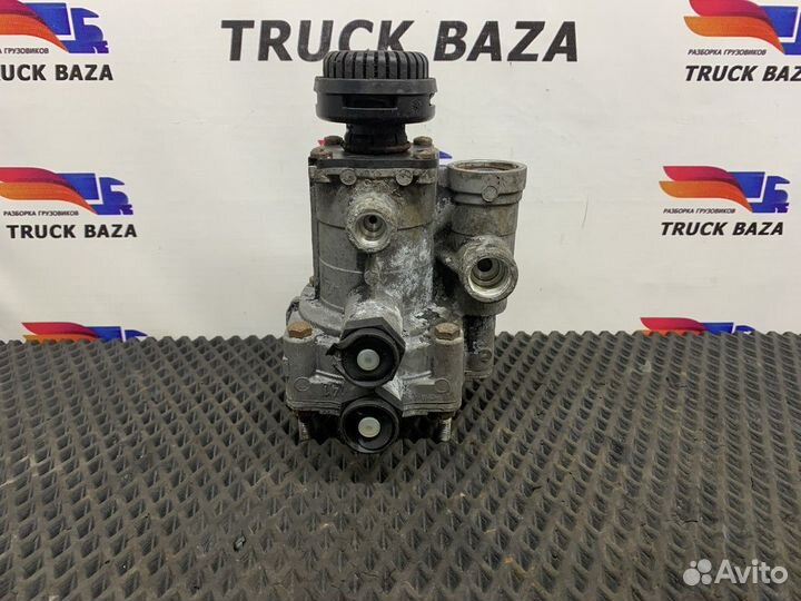 81523016189 Кран управления тормозами прицепа