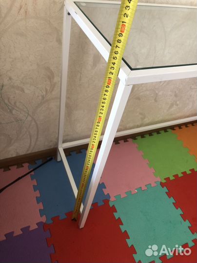 Белый рабочий стол IKEA