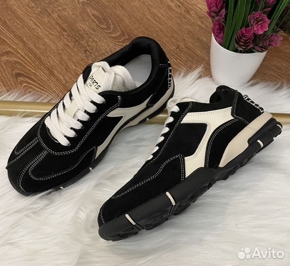 Кроссовки женские 36 размер