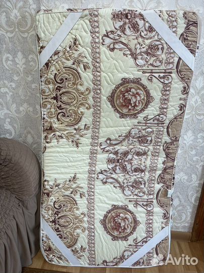 Продам матрац в детскую кровать