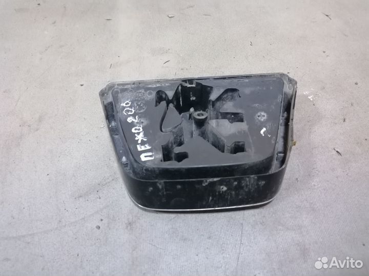 Эмблема на решетку радиатора Peugeot 206 1998-2012