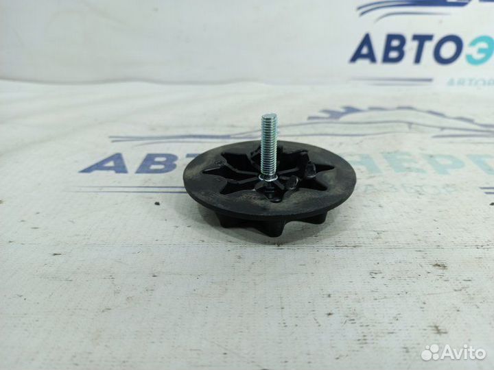 Болт крепления запасного колеса Haval F7 1.5