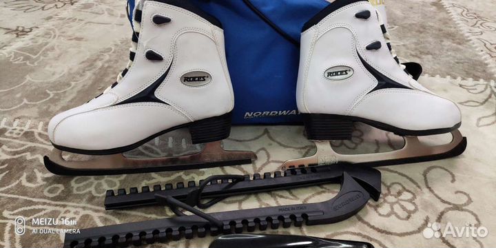 Фигурные коньки roces