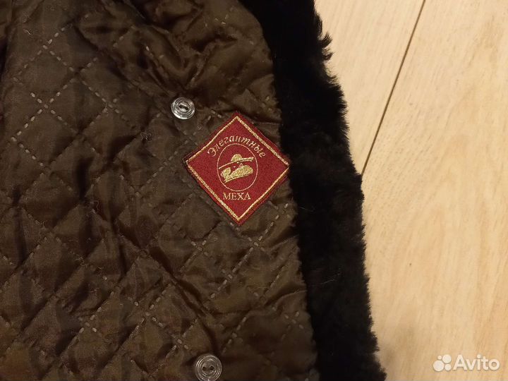 Шубка натуральная на ребенка 2-4 года