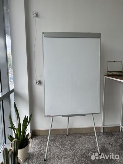 Флипчарт / магнитно-маркерная доска