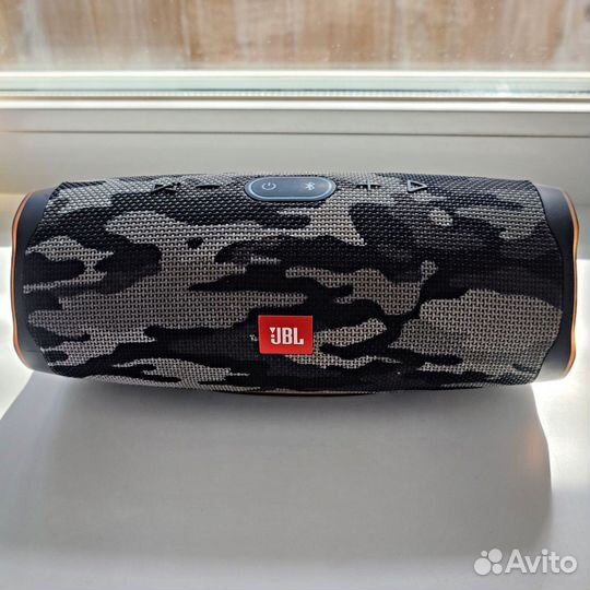 Колонка JBL charge 4