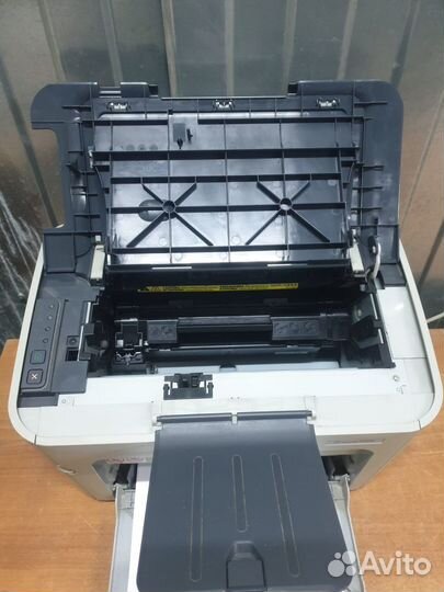 Лазерный принтер HP LaserJet P1505n