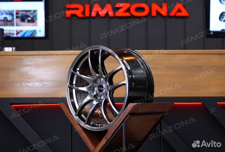 Литые диски R17 на Toyota Camry 50