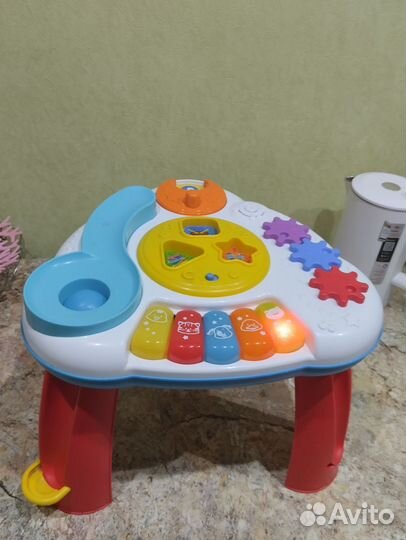 Развивающий музыкальный столик