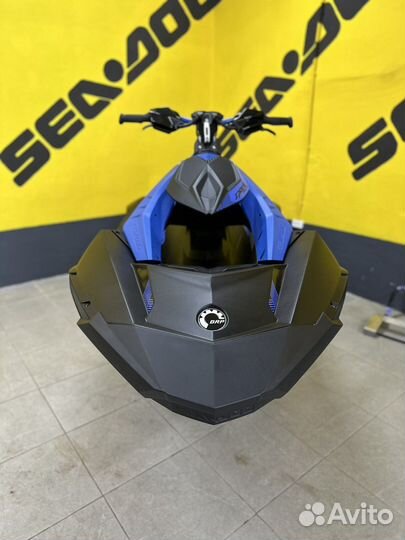 BRP Spark Trixx 3UP 90 (2023)