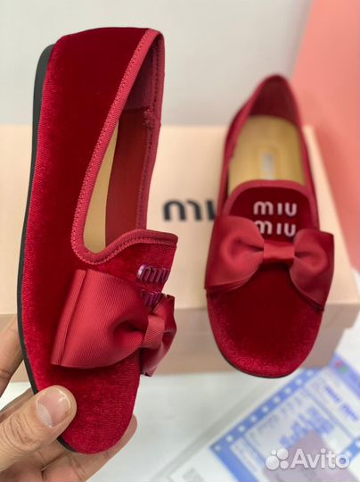 Балетки Miu Miu красные женские летние