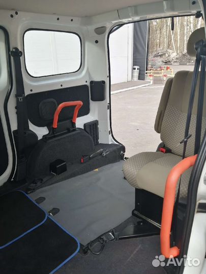 Перевозка, Такси для инвалидов-колясочников